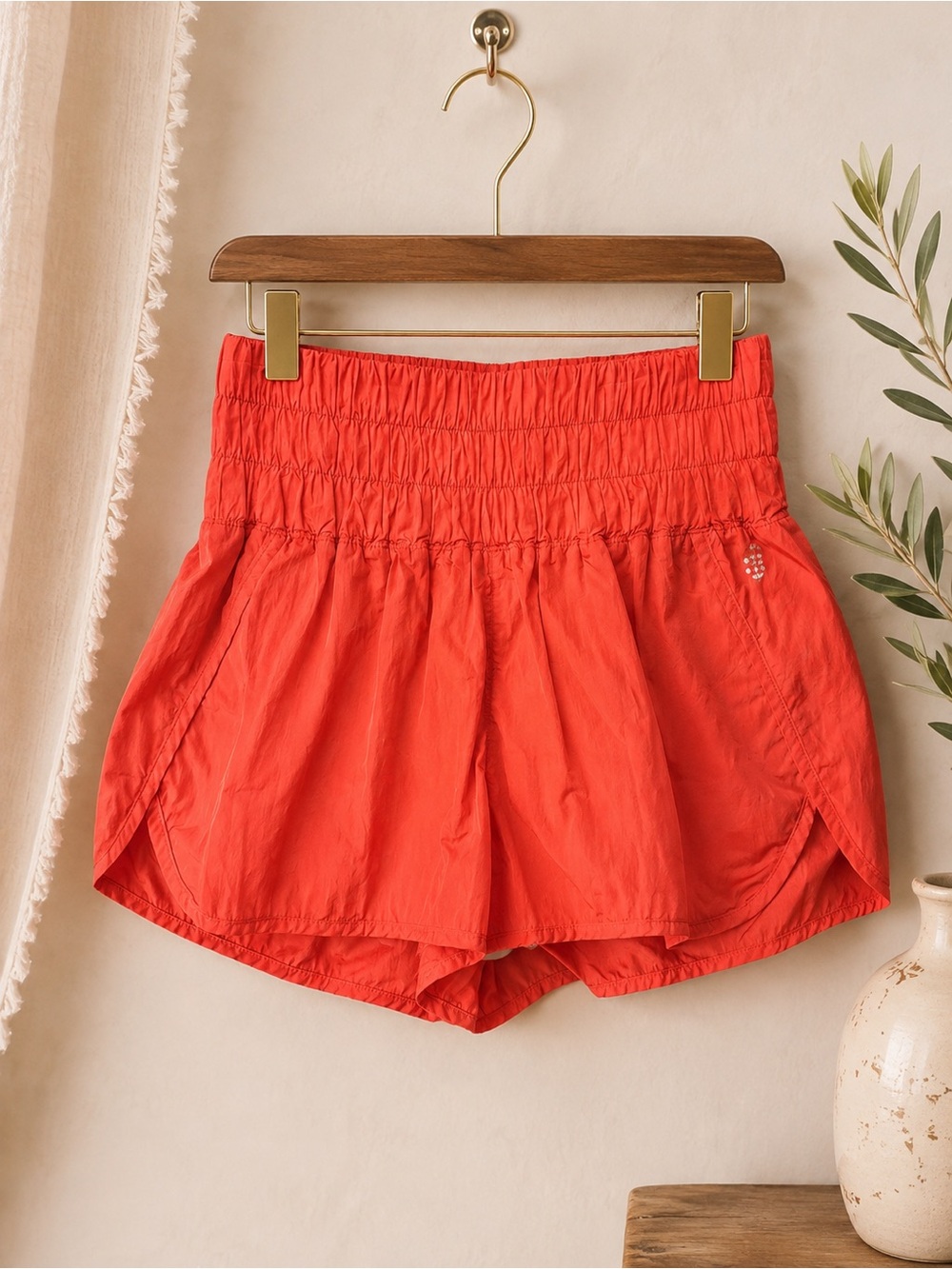 Free People Coral Running Shorts. Large | FP Active Game Day EUC